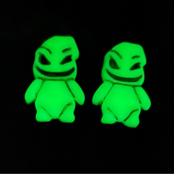 Potato sac man glow-in-the-dark earrings - Picture 1 of 2
